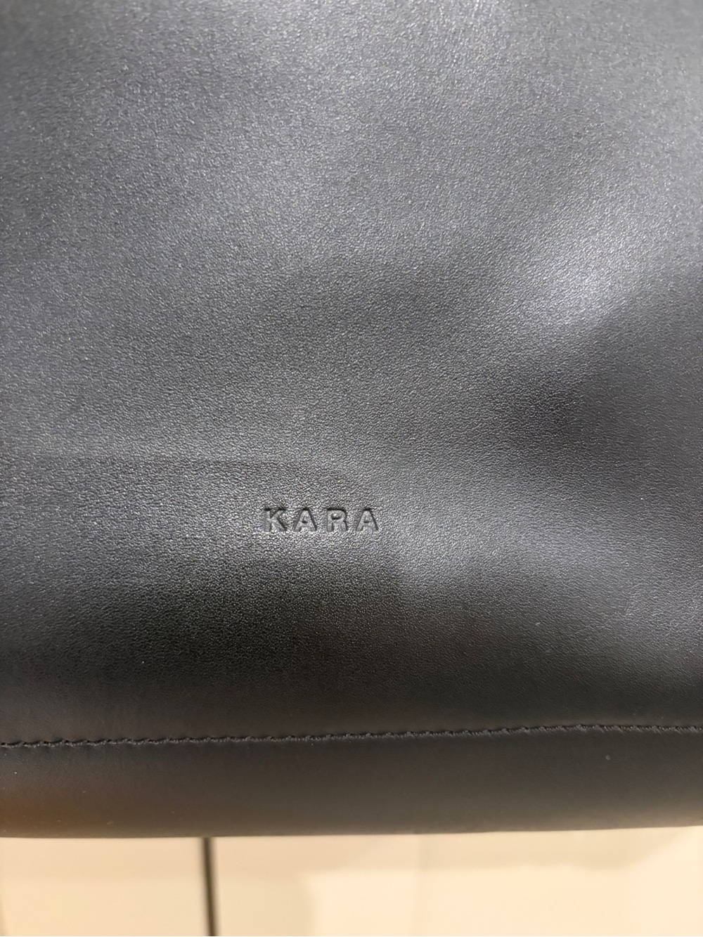 Black rattan shoulder bag Kara + Barney’s colab - Picture 3 of 5